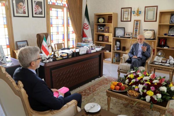 تأکید بر گفت‌وگو، همکاری‌های علمی و بازگشت به دیپلماسی بر پایه واقعیت‌ها
