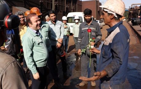 فتح قله‌های موفقیت تولید توسط کارکنان فولاد هرمزگان