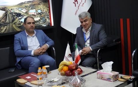 بازدید مدیر کل دفتر نظارت بر وزارت صمت از غرفه صبانور