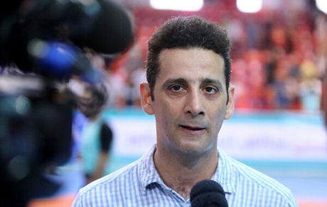 سرمربی تیم فوتسال سن‌ایچ:بازیکنانم از جان مایه می‌گذارند