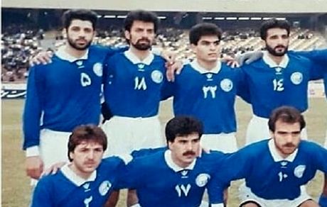 استقلال برای بازیکنان جدید شمشیر دولبه است