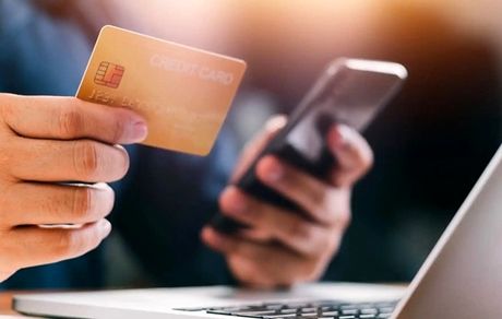 چرا کاربران به خرید آنلاین لپ تاپ روی آورده‌ اند؟

