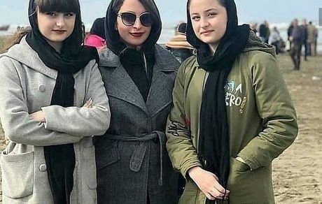 دوقلوی های پایتخت لب ساحل + عکس