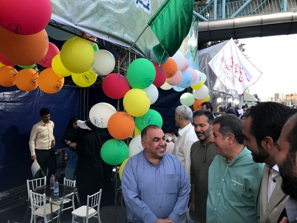 مهمونی ۱۰ کیلومتری غدیر با مشارکت شرکت صنایع شیر ایران «پگاه»