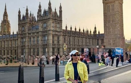 عکسی از شبنم قلی‌خانی در قلب لندن