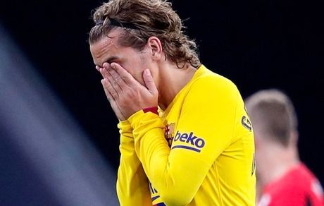 بارسلونا با گل استثنایی «آدوریتس» اولین بازی فصل را واگذار کرد/ سوارس مانند مسی مصدوم شد 