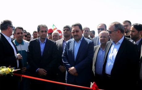 با حضور وزیر صمت و مدیران ارشد ایمیدرو و ایمپاسکو برگزار شد؛ افتتاح پروژه‌های زیرساختی و امدادی در منطقه معدنی طبس