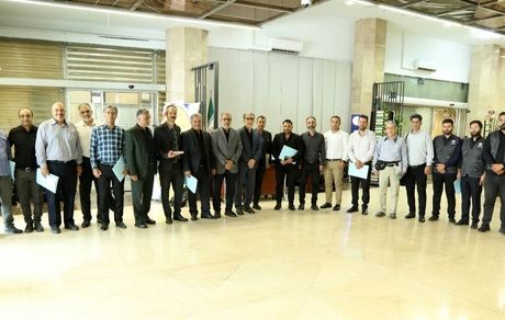 ارزیابی سراسری خسارت خودروهای آسیب‌دیده در جنگ/ بیمه ایران پیشگام خدمت‌رسانی به زیان‌دیدگان جنگ ۱۲ روزه