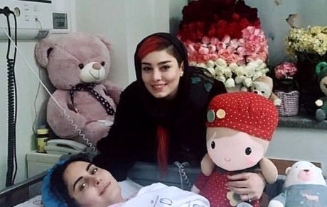 عیادت سحر قریشی از بازیگر معروف در بیمارستان + عکس