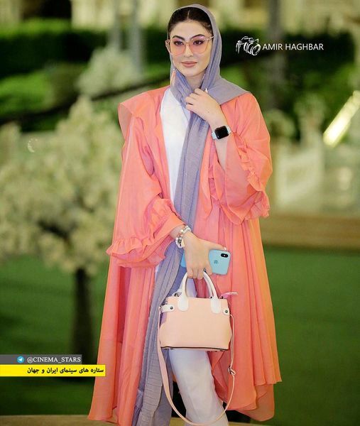 تیپ  ناز و شیک بانوی عمارت + عکس 