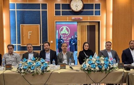 همایش آموزشی تخصصی نمایندگی‌های فروش شمال غرب بیمه دی در تبریز برگزار شد