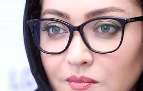 چهره عینکی نیکی کریمی + عکس