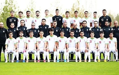 تمرین پرنشاط جوانان در مرکز ملی فوتبال