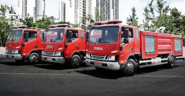 تحویل 6 دستگاه کامیون آتش نشانی به واحدها و مجتمع های ایمیدرو