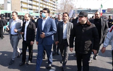 همپای ملت؛ حضور مدیرعامل و مدیران بانک توسعه تعاون در راهپیمایی 22 بهمن