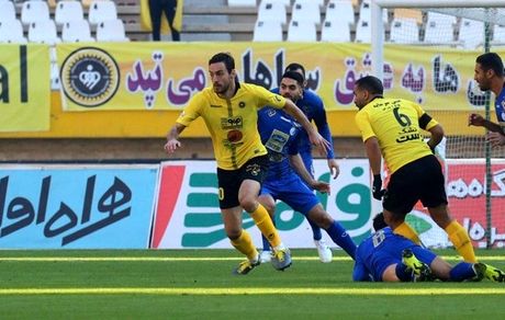  قلعه‌نویی شهامت به خرج داد