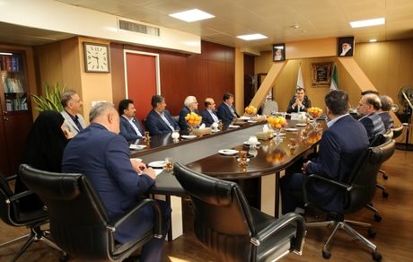 مدیرعامل شرکت بیمه البرز؛ تفکر و فرهنگ بسیجی، زمینه ساز رشد و پیشرفت جامعه است