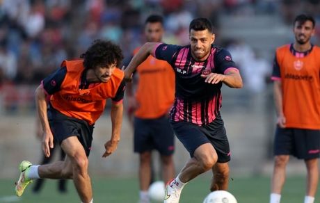 هنانوف: خوشحالم با بهترین‌های ایران همبازی هستم