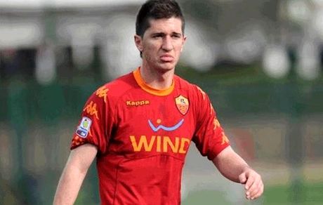 سوپراستار ایتالیایی باشگاه لچه در راه تراکتور 